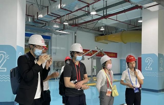 良好的生態(tài)為綠色發(fā)展鋪平道路！貴陽生態(tài)文明建設(shè)引來嘉賓點(diǎn)贊.jpeg