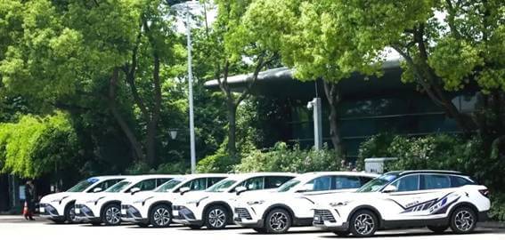 12噸氫燃料汽車即將運營，東風科技跨越式發(fā)展結(jié)出碩果.jpg