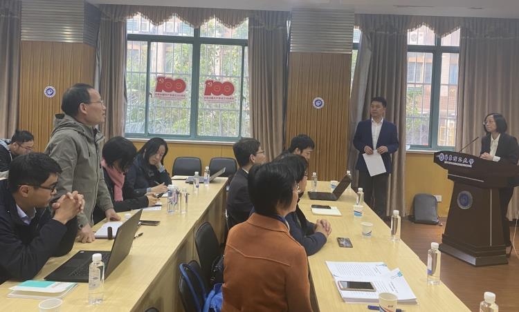上海神力、億氫科技有限公司專家應(yīng)邀到華東理工大學(xué)化工學(xué)院作學(xué)術(shù)報(bào)告.jpg