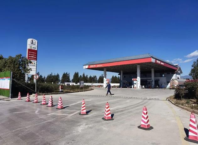云南省第一個(gè)加氫站在麗江開工建設(shè).jpg