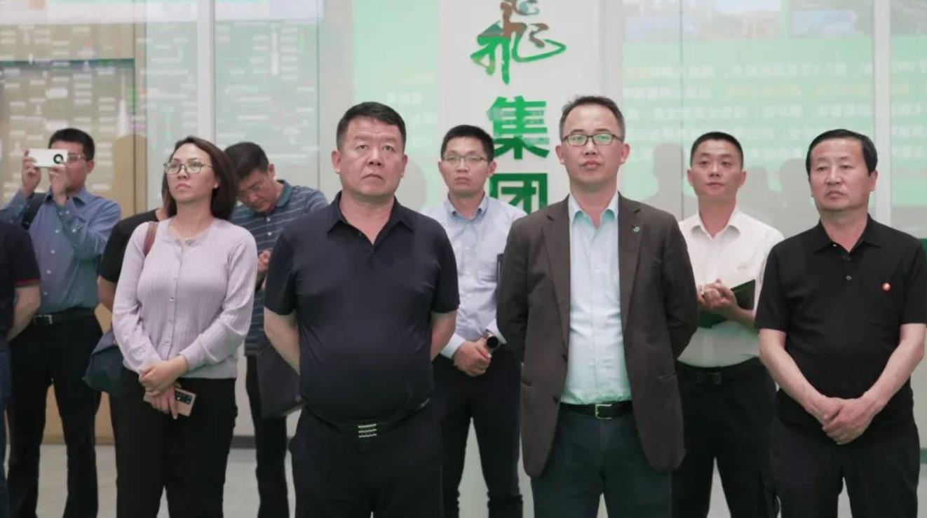 鵬飛集團攜手上海電氣，氫能產(chǎn)業(yè)合作駛入快車道.jpg