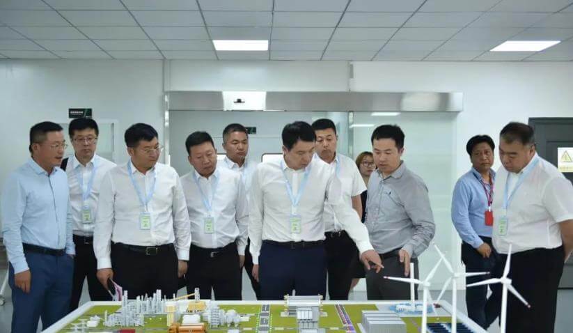 翌晶能源遼寧營口500MW風(fēng)光氫儲一體化示范項(xiàng)目正式簽約.jpg